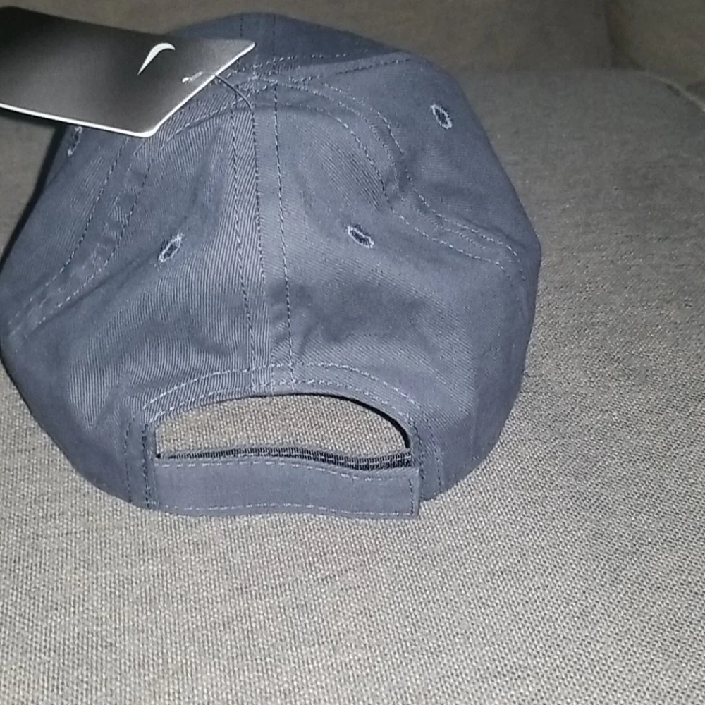 NIKE Gray Adjustable Child Hat